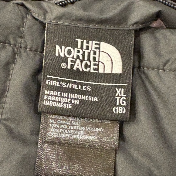 The North Face Girl’s Reversible Puffer Jacket Size XL 18 - Picture 12 of 16